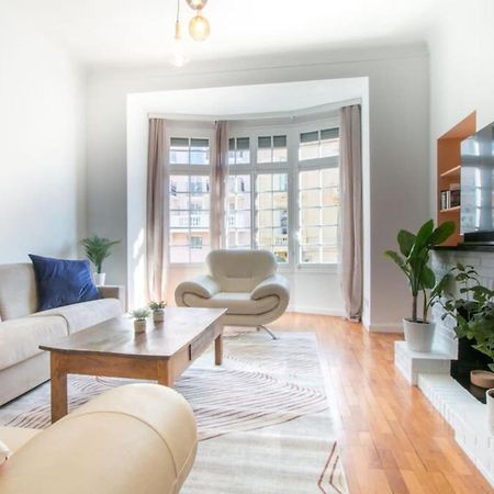 Spacious 2-Bedroom In The Centre Of Mentona Zewnętrze zdjęcie